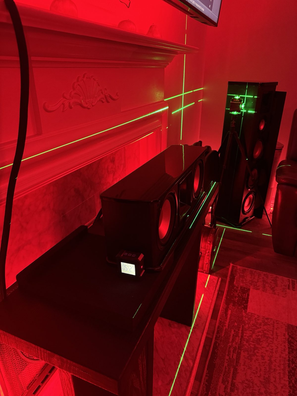 Laser alignment, center speaker